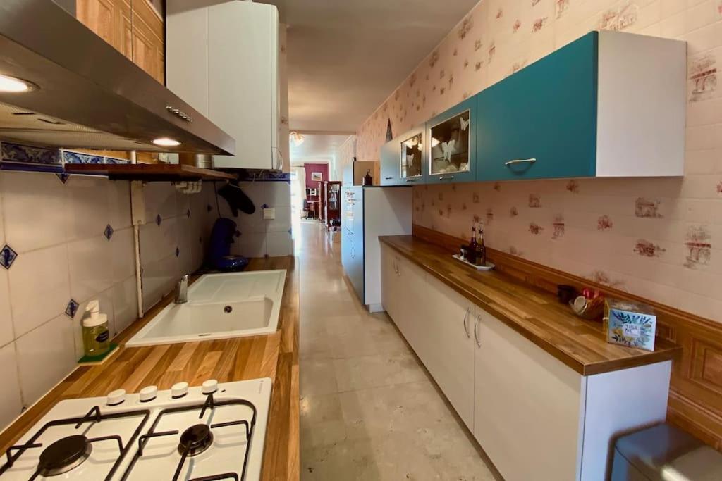 Georgio Grand appartement traversant avec vue canal et parking Sète Extérieur photo